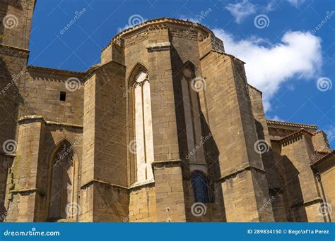 La Chiesa di San Juan Bautista: Un gioiello nascosto con una storia affascinante!