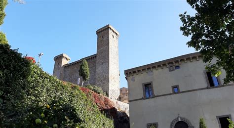 La Collina del Drago: un panorama mozzafiato e un tempio misterioso