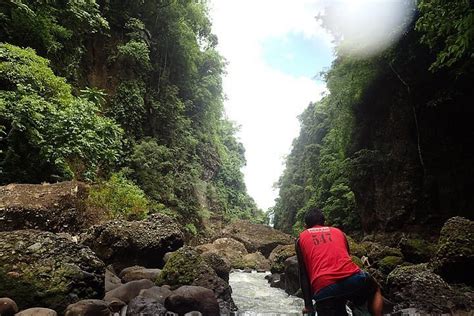  La Presa di Pagsanjan: Una Cascata Storica con un Tovagliolo Verde!